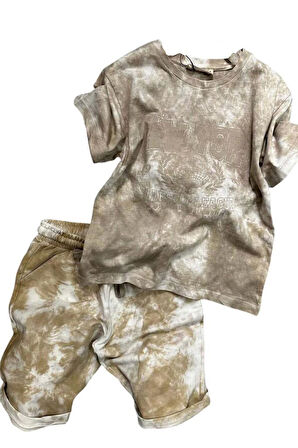 Erkek Çocuk New York Yazı Baskı ve Batık Desenli Penye T-Shirt Kahverengi Şortlu Takım