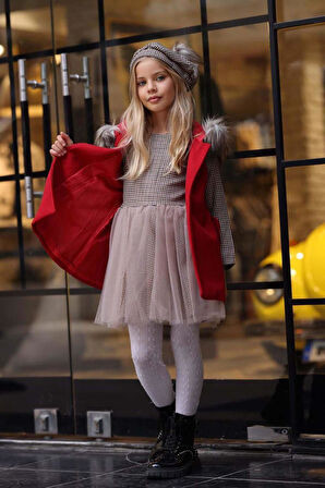 Kız Çocuk Üzeri Kare Desenli Eteği Tüllü Elbise Kürk Detaylı Kolsuz Kırmızı Kaşe