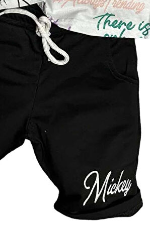 Erkek Çocuk Renkli Yazılar ve Karakter Baskılı Siyah Şortlu Takım