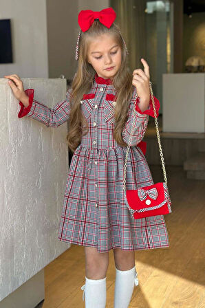 Kız Çocuk Yakası ve Kolları Fırfırlı Üzeri Boydan Düğme ve Ekose Detaylı Kırmızı Elbise