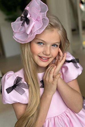 Kız Çocuk Balon Kollu Üzeri Kurdela Detaylı İçi Astarlı Saten Pudra Abiye