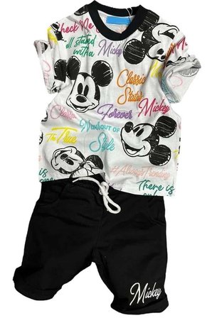 Erkek Çocuk Ayıcık Desen ve Renkli Yazılarla Penye T-Shirt Siyah Şortlu Takım