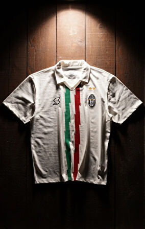 Retro Beyaz Juventus Futbol Forması 1985