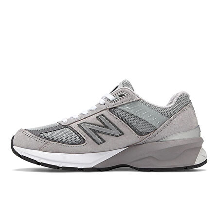 New Balance 990v5
Grey Unisex Sneaker 