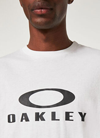 Oakley Bisiklet Yaka Baskılı Beyaz - Siyah Erkek T-Shirt FOA402167 O BARK 2.0