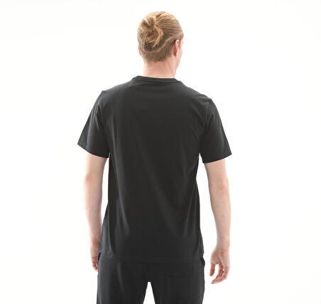 10023876-001 Converse Go-To Embroıdered Star Chevron Standard Fıt T-Shırt T-Shirt Siyah