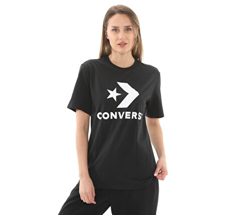 10025458-001 Converse Go-To Star Chevron Logo Standard-Fıt T-Shırt T-Shirt Siyah