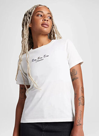 Converse 10027753.286 HIGH TOPS T-SHIRT Krem Yuvarlak Yaka Regular Fit Düz Kadın T-Shirt