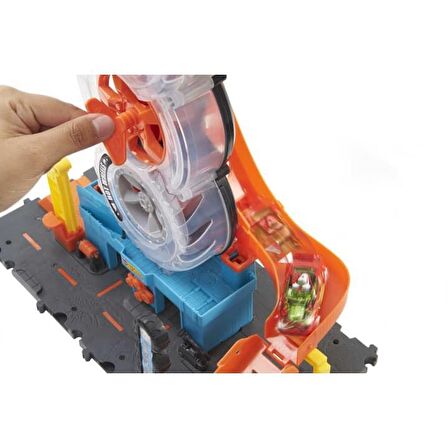 Hot Wheels Super Twist Tire Shop HDP02 Lisanslı Ürün