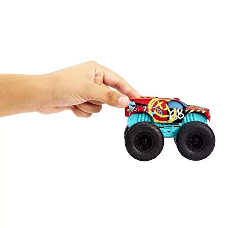 Hot Wheels Monster Trucks Kükreyen Arabalar Serisi HDX60 - 68-Yeşil