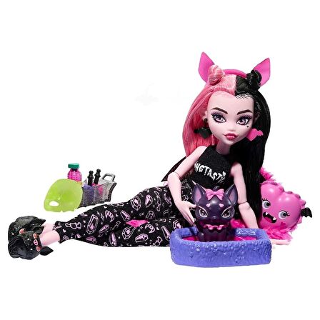 Monster High Creepover Parti Bebekleri Draculaura