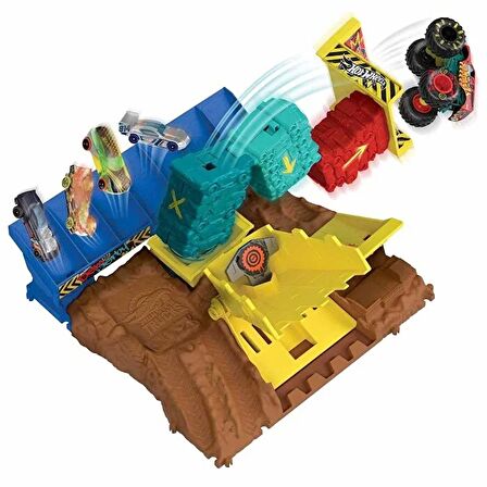 Hot Wheels Monster Trucks Arenada Yarı Final Setleri HNB92-HNB94