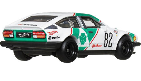 Hot Wheels Boulevard Premium Araçlar GJT68 - JBL16 ALFA ROMEO GTV6 3.0 