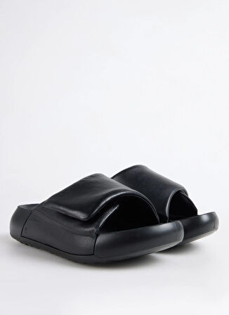 Siyah Kadın Deri  Terlik