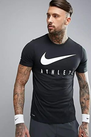 Nike Dri-Fit Training Swoosh Standart Kesim Siyah Erkek Tişört