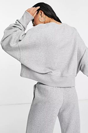 Nike Sportswear Essantial Collection Oversize Kesim Gri Kadın Sweatshrit