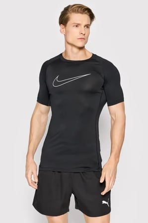 Nike Pro Dri-Fit Sıkı Kesim Erkek Siyah Spor Tişört