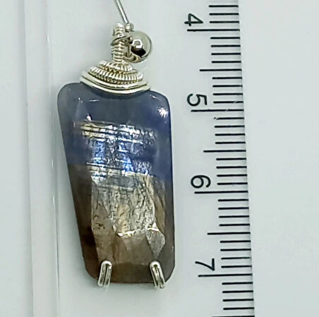 1953 El yapımı kök Safir küpe