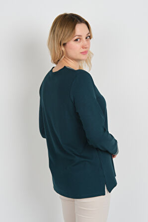 Detay Triko Kadın V Yaka ve Yakası Taş Detaylı Uzun Kollu Anne Bluz 5711 Zümrüt