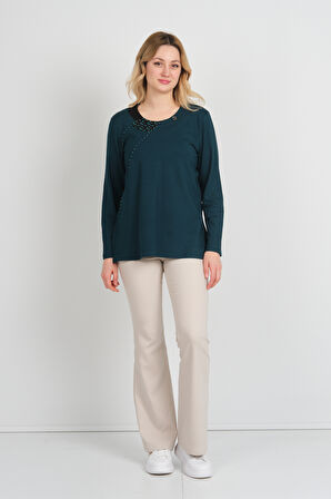 Detay Triko Kadın Yaka Detaylı Boncuk İşlemeli Yandan Yırtmaçlı Anne Bluz 5725 Zümrüt