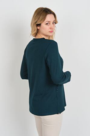 Detay Triko Kadın Yaka Detaylı Boncuk İşlemeli Yandan Yırtmaçlı Anne Bluz 5725 Zümrüt