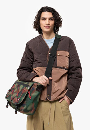 Eastpak Delegate + Outside Camo Omuz Çantası EK26E5O4