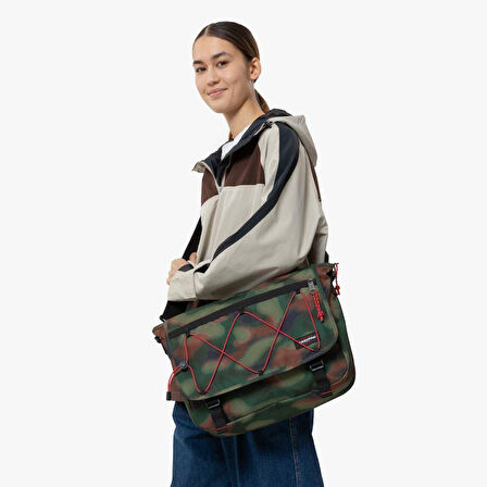 Eastpak Delegate + Outside Camo Omuz Çantası EK26E5O4