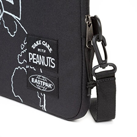 Eastpak Laptop Kılıfı Blanket M Peanuts Placed EK4247O1