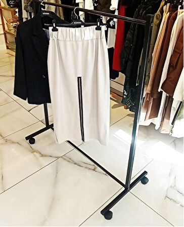 LUNA Paslanmaz Tekerlekli Siyah Metal Konfeksiyon Elbise Kıyafet Askısı, Mağaza Tipi Askılık