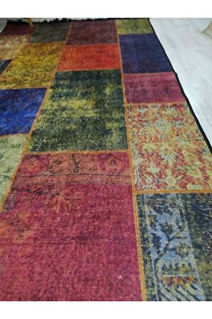 Kaymaz Tabanlı Yıkanabilir Karabağ Kilim Desenli Dokuma Taban Halı