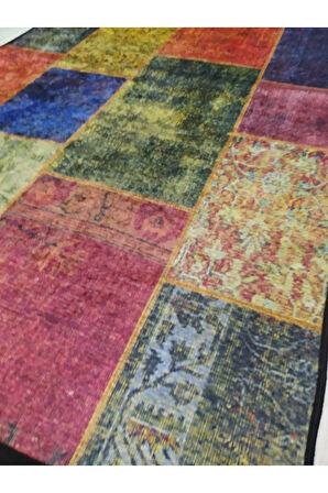 Kaymaz Tabanlı Yıkanabilir Karabağ Kilim Desenli Dokuma Taban Halı