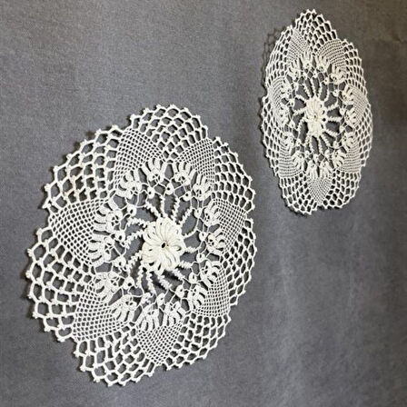 Uretti - Sariye 4648 7380 El Yapımı Tığ İşi Örgü 12'li Dantel Örtü Takımı - 22 X 22 Cm
