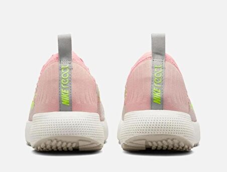 Dc4269-101 Nike Escape Run Kadın Yürüyüş Koşu Spor Ayakkabı