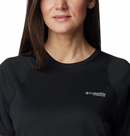 Columbia Summit Valley Short Sleeve Crew Kadın Kısa Kollu Tişört AK5544-010