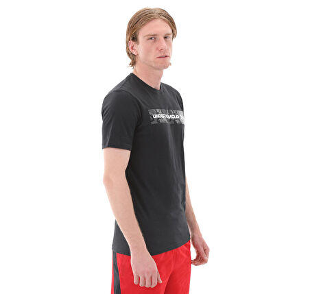 A1376830-001-001 Under Armour Ua Camo Chest Strıpe Ss Erkek T-Shirt Siyah