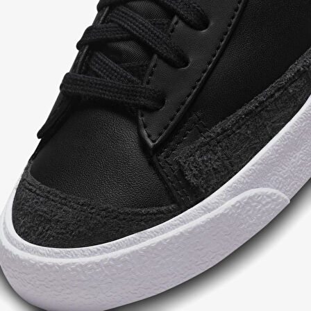 W Blazer Mid '77 vintage