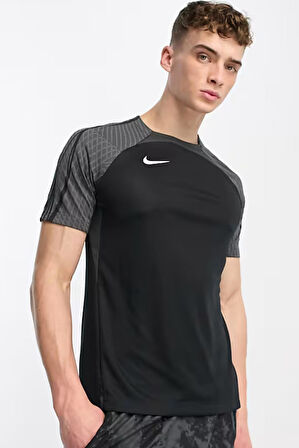 Nike Dri-Fit Strike Siyah Dar Kesim Erkek Spor Tişört 