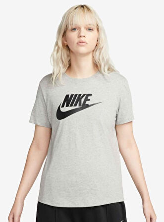 Nike W Sportswear Tee Essential Icon Futura Kadın Günlük Tişört DX7906-063