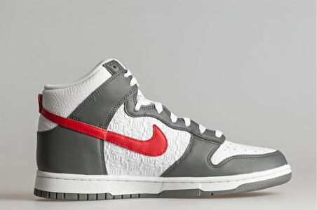 Nike Dunk High Retro Sneaker