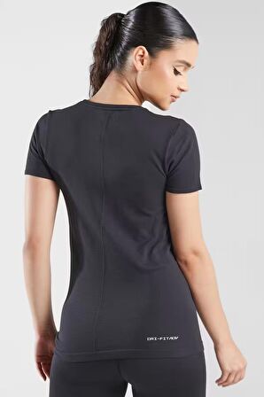 Nike Dri-Fit Advantage Aura Sleeve Slim Fit Kesim Siyah Kadın Spor Tişört