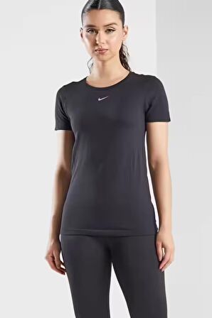 Nike Dri-Fit Advantage Aura Sleeve Slim Fit Kesim Siyah Kadın Spor Tişört