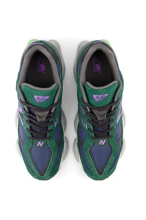 New Balance 9060 Kadın Spor Ayakkabı