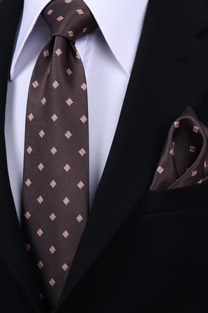 Esgue Hand Made 8 cm Kare Desen Kahve Pembe Renk Mendilli Kravat