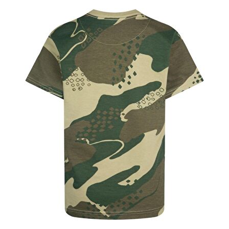 Nike  Club Seasonal Camo Ss Çocuk T-shirt