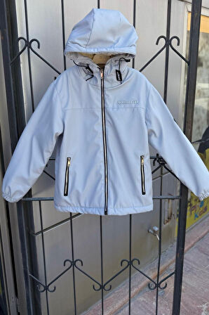 Erkek Çocuk Sabit Kapüşonlu Metal Armalı İçi Kürklü Mont KM3987