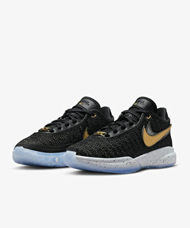 Nike Lebron XX Beyaz Basketbol Ayakkabısı DQ8651-003