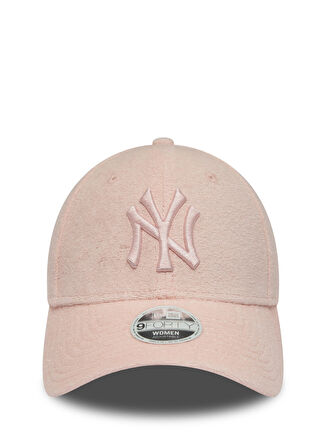 New Era Pembe Kadın Şapka 940 WMNS TOWELLING 9FORTY NEYYAN  P