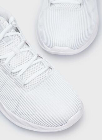 Under Armour 3027006-102 UA W Charged Speed Swif Beyaz Kadın Koşu Ayakkabısı