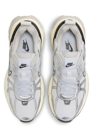 Nike V2K Run Kadın Koşu Ayakkabı  FD0736-100