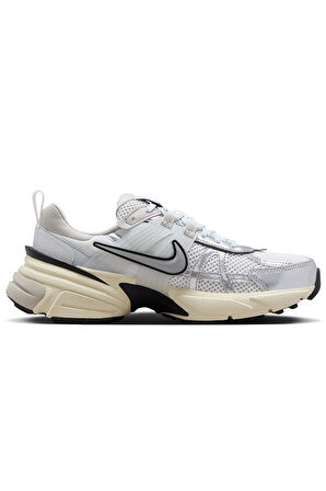 Nike V2K Run Kadın Koşu Ayakkabı  FD0736-100